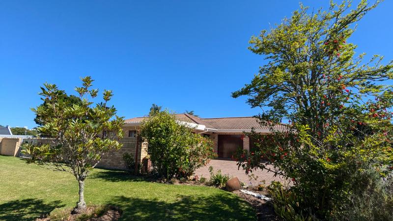 3 Bedroom Property for Sale in Denver Park Western Cape